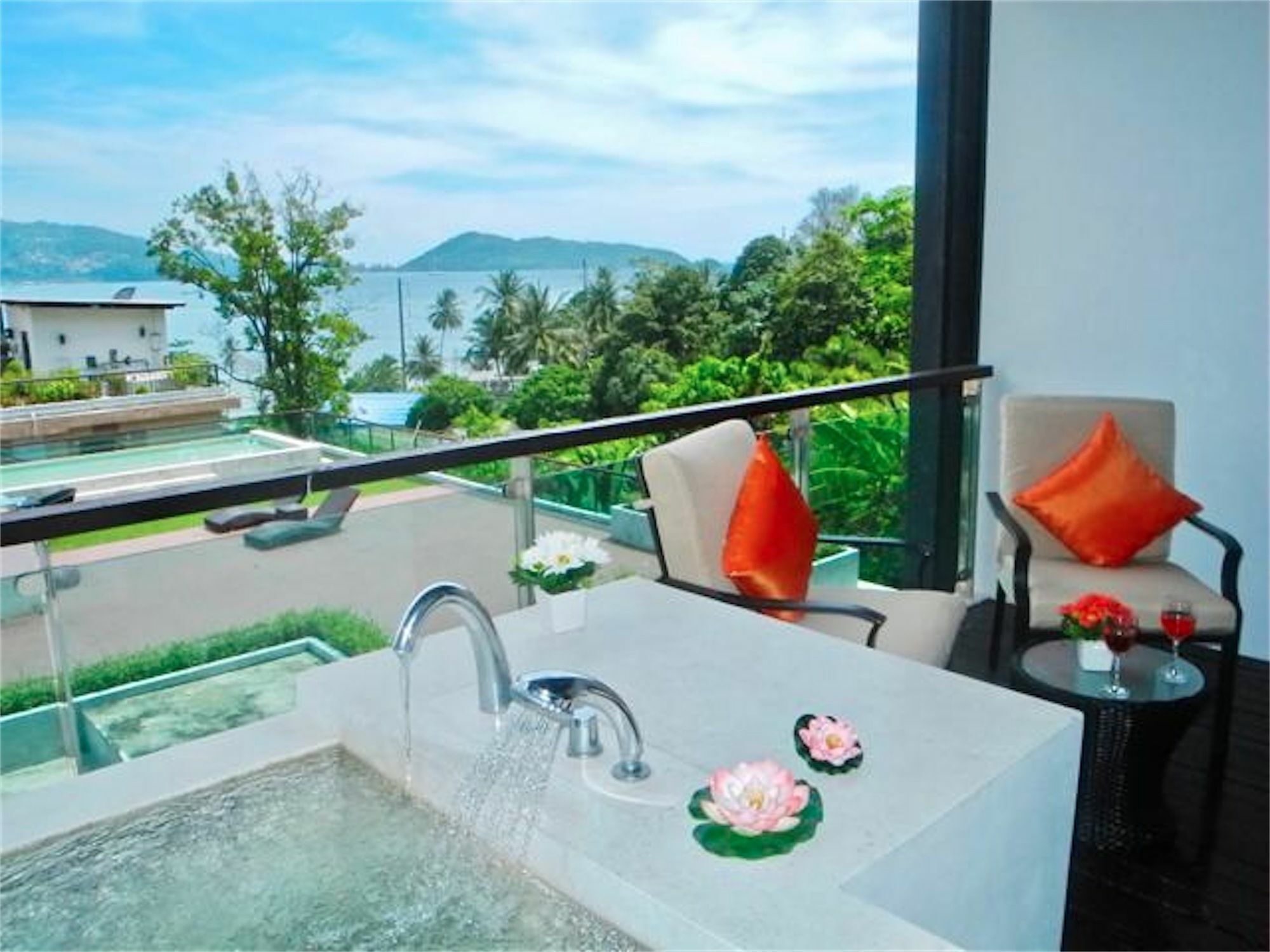 The Privilege Residence : 1 Bedroom Apartment In Patong Екстериор снимка