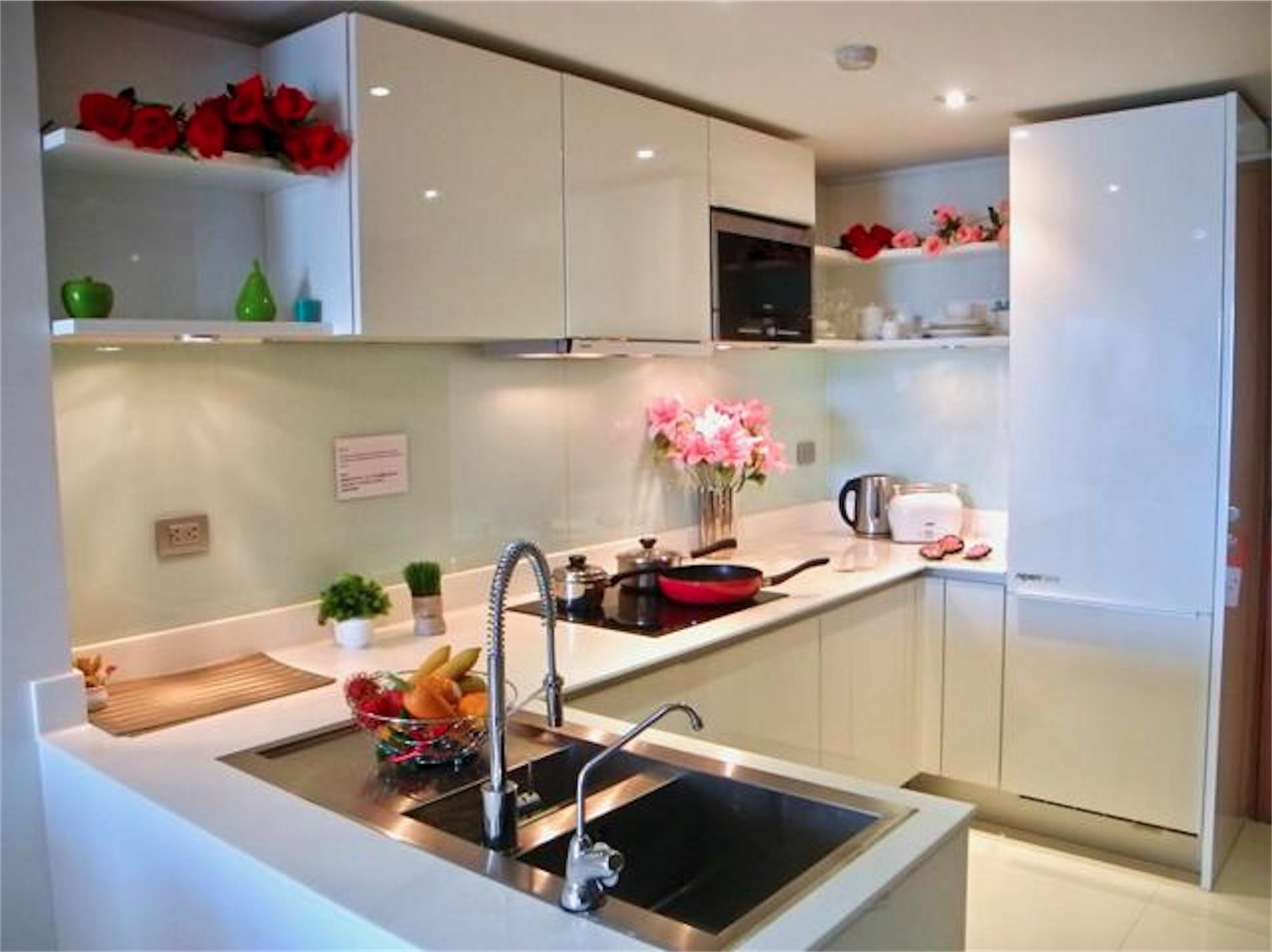 The Privilege Residence : 1 Bedroom Apartment In Patong Екстериор снимка